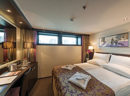 Avalon Waterways Avalon Poetry II Accommodation Deluxe Stateroom.jpg